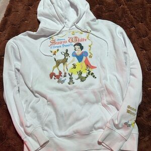 Disney Snow White Hoodie Large Princess Graphic Sweatshirt